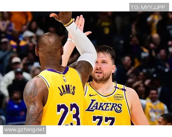 勇士与湖人激战正酣直播在线全程跟踪精彩瞬间不容错过 勇士与湖人激战正酣直播在线全程跟踪精彩瞬间不容错过